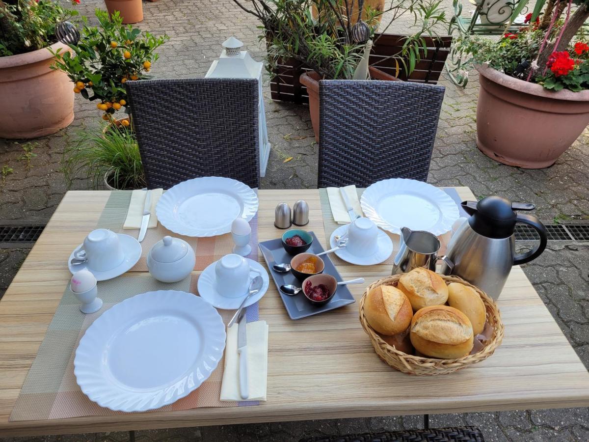 Weingut Und Gaestehaus Vongerichten Oberhausen  ภายนอก รูปภาพ
