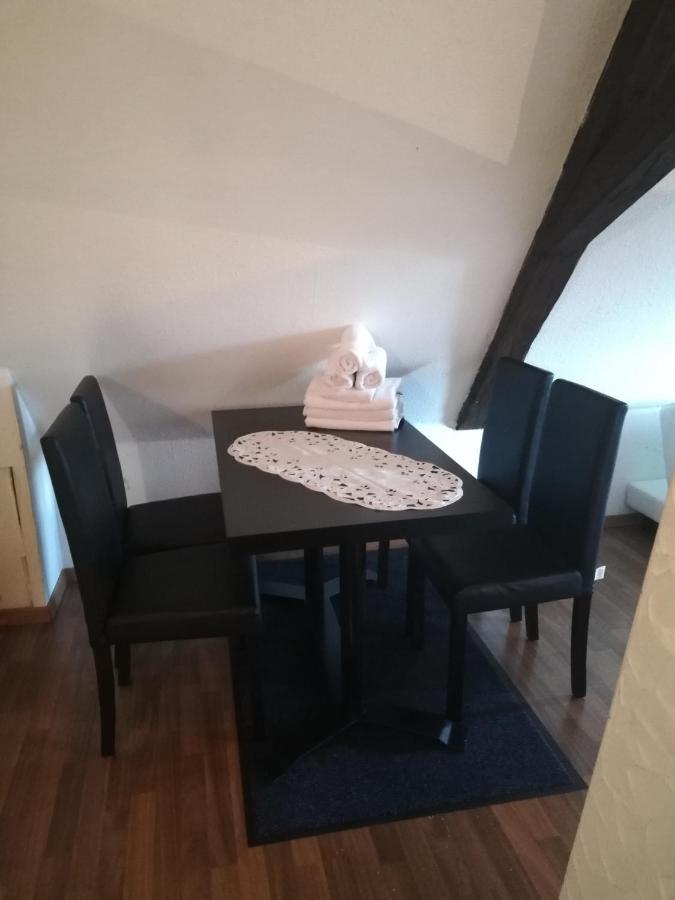 Weingut Und Gaestehaus Vongerichten Oberhausen  ภายนอก รูปภาพ